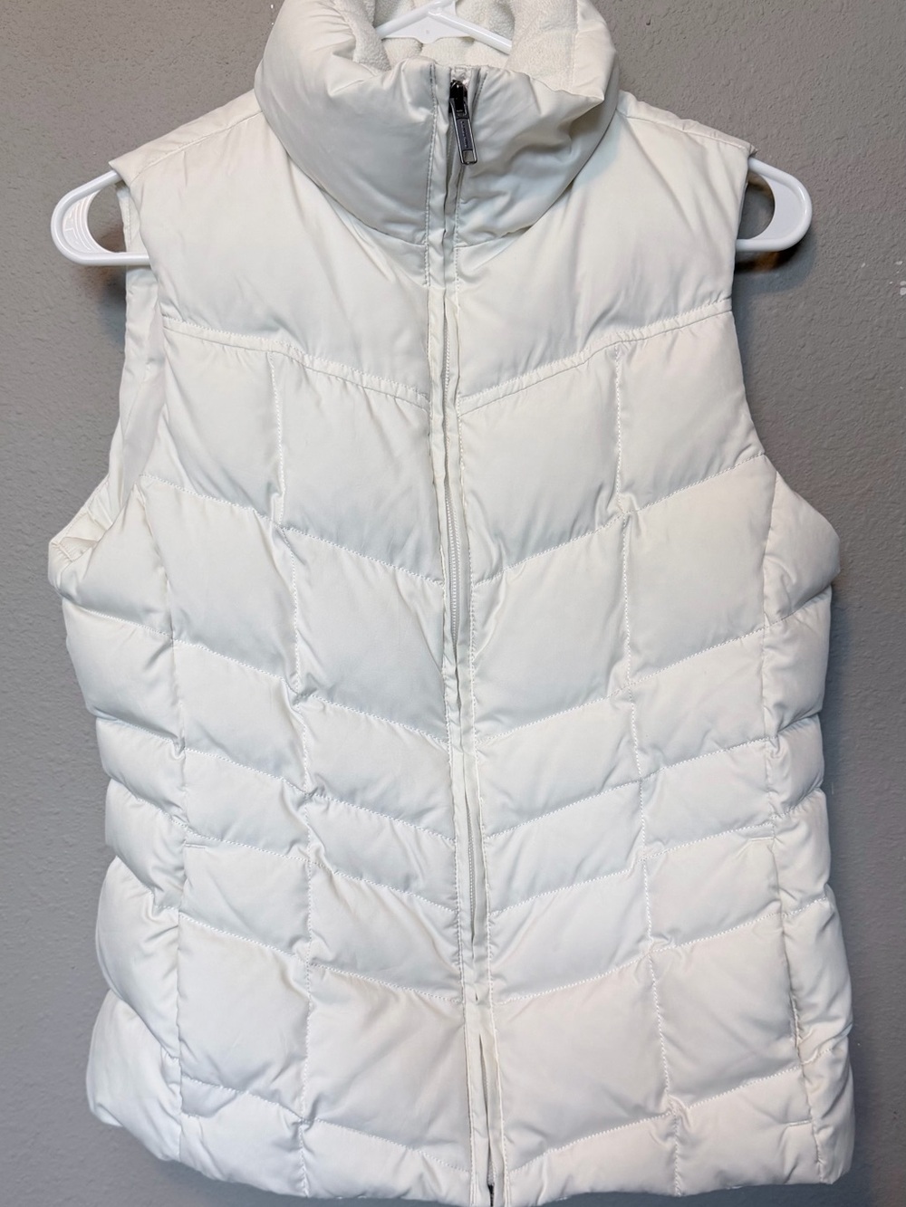 Lands' End White Down Fill Quilted Puffer Vest with High Collar